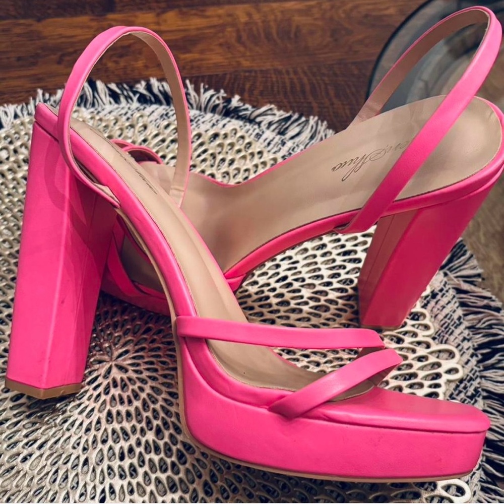 Elegant Pink Strappy Heels